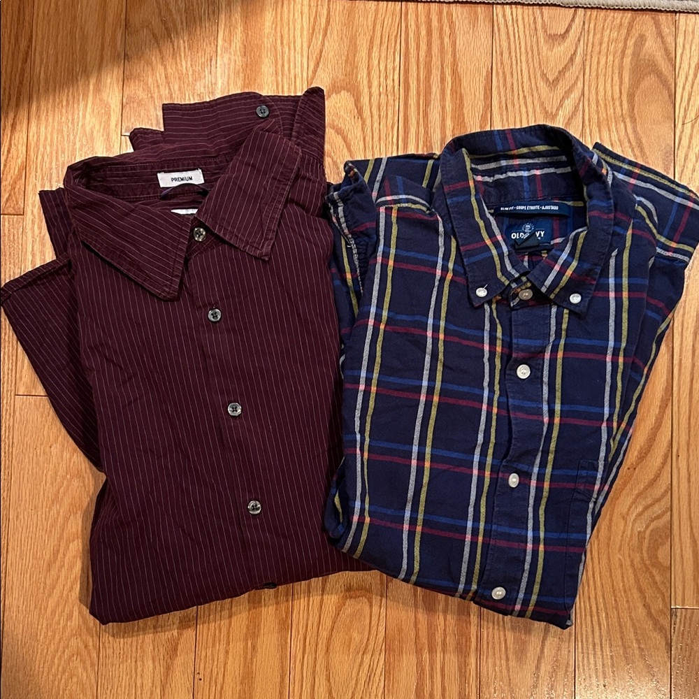 GAP Men's Navy and Burgundy Plaid Shirt